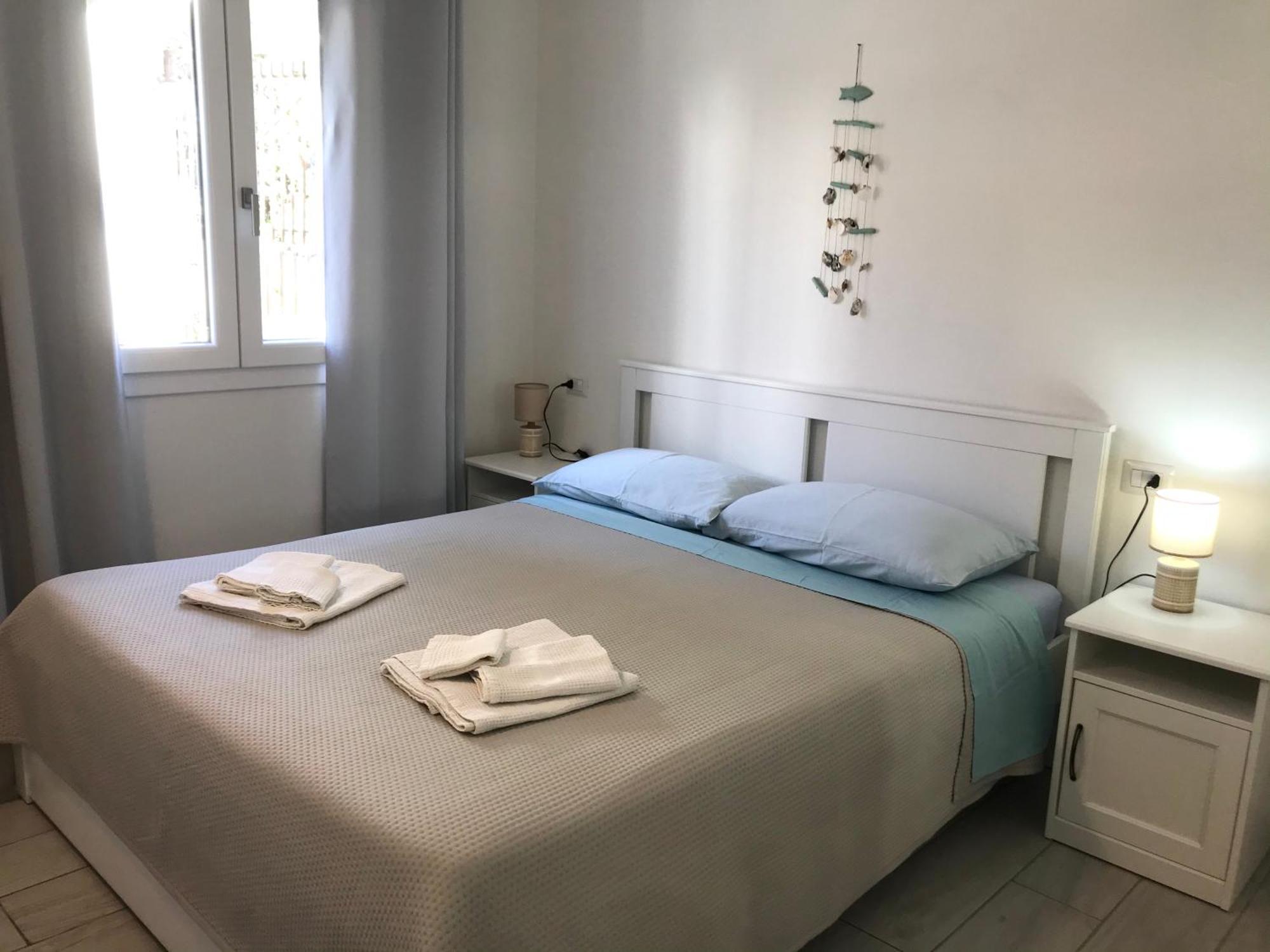 Case Vacanze "Bianco Mare" Porto Pino Ngoại thất bức ảnh